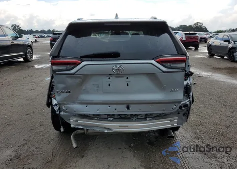 2019 Toyota Rav4 Xle from USA, damaged, VIN 2T3W1RFV4KW003030